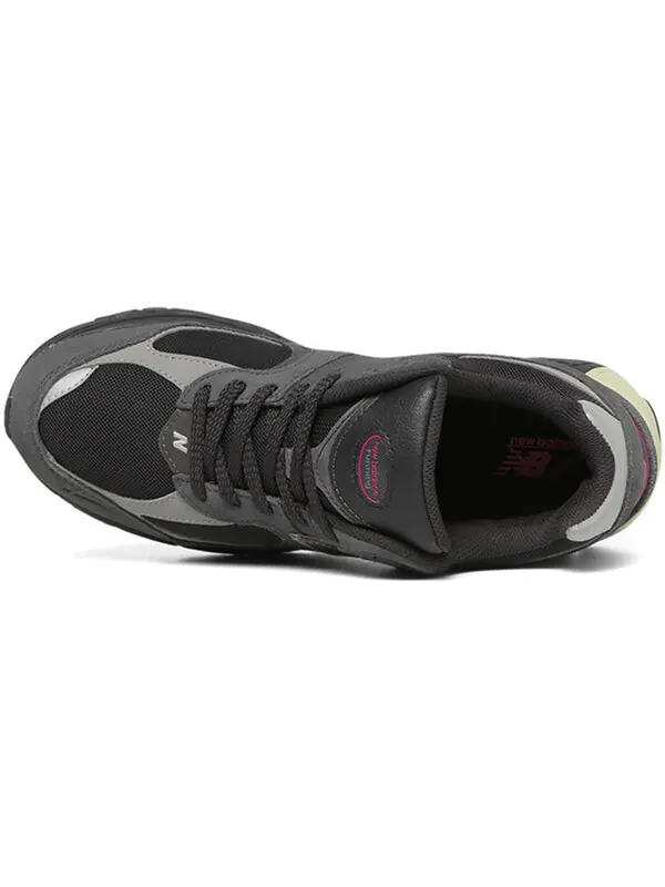 Кроссовки 2002р New Balance — изображение 4 из 4, серый/черный