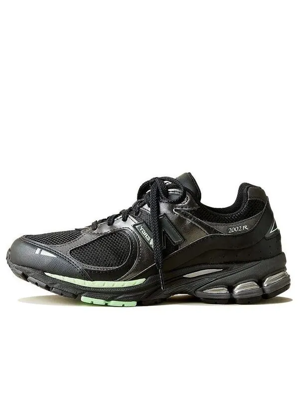 Кроссовки 2002р New Balance — изображение 1 из 4, черный