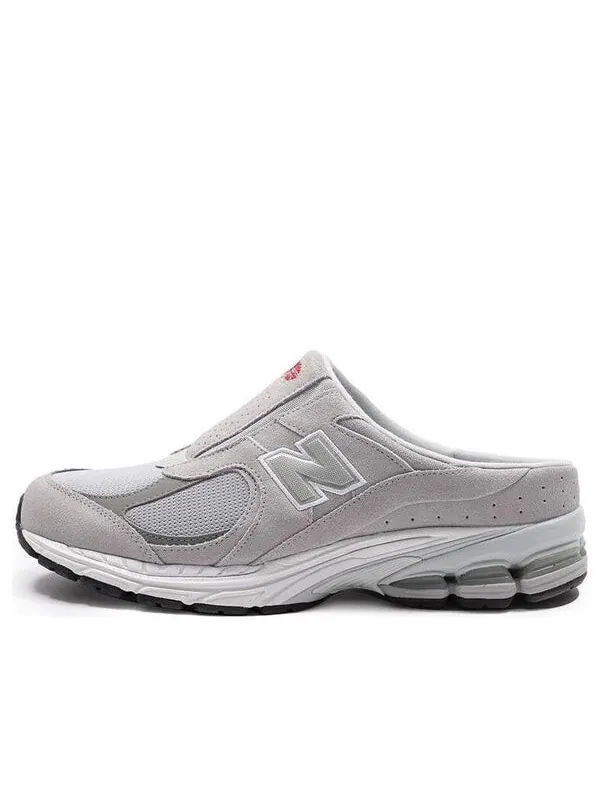 Кроссовки 2002r мулы New Balance — изображение 1 из 4, светлый серый
