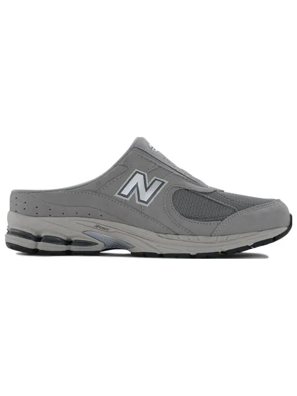Кроссовки 2002r мулы New Balance — изображение 2 из 4, серый/белый