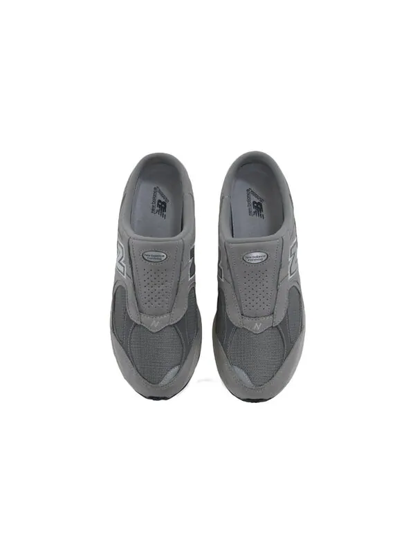 Кроссовки 2002r мулы New Balance — изображение 4 из 4, серый/белый