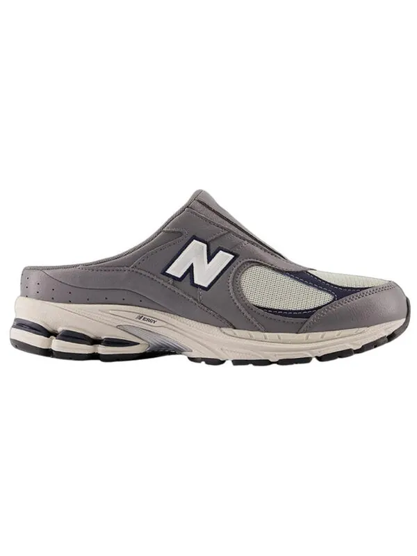 Кроссовки 2002r мулы New Balance — изображение 2 из 4, серый