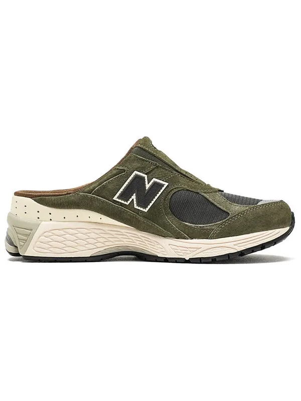 Кроссовки sneakersnstuff x 2002r mule New Balance — изображение 2 из 4