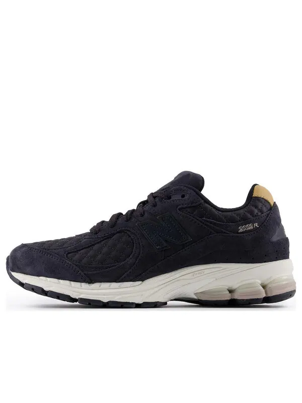 Кроссовки 2002r 'quilted black' New Balance — изображение 1 из 4, черный//бежевый