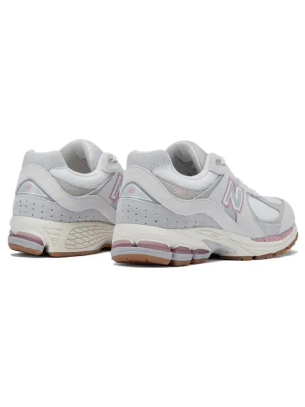 Кроссовки x bandier 2002r New Balance — изображение 4 из 4, серый/белый