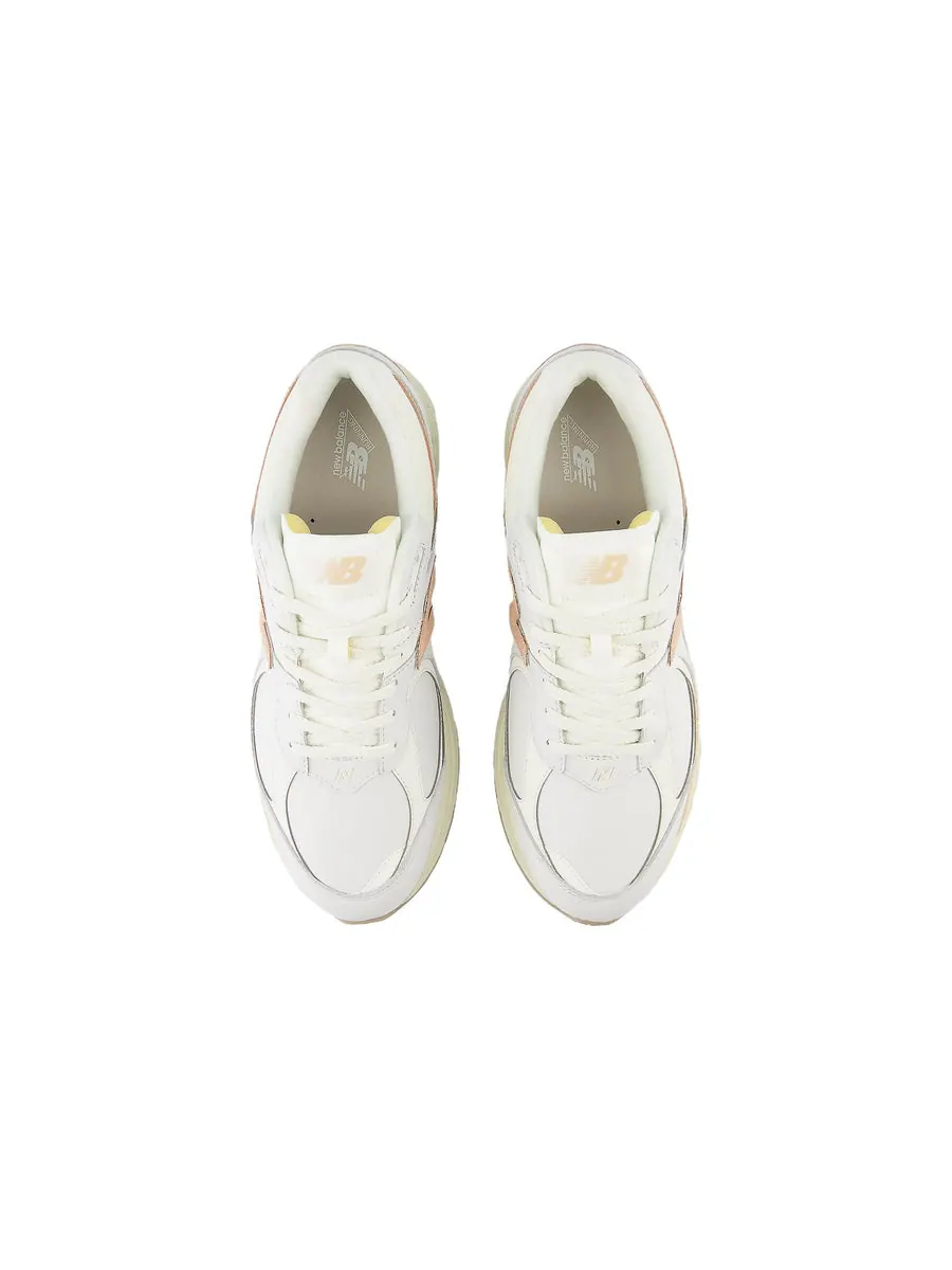 Кроссовки New Balance 2002R 'Vachetta Leather' — изображение 3 из 5, белый