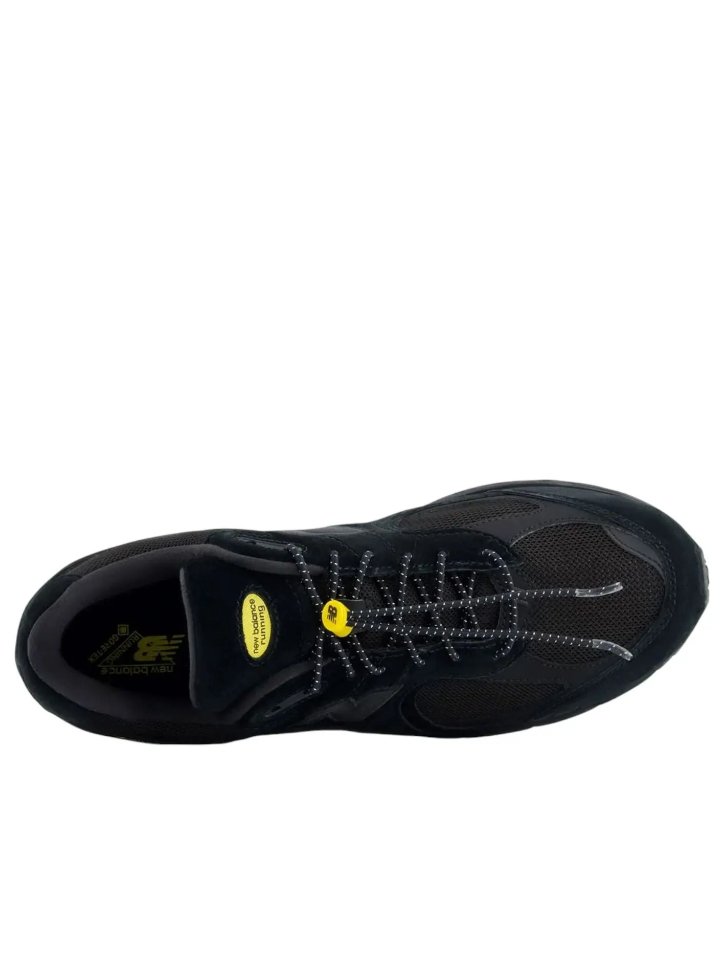 Кроссовки New Balance 2002R GORE-Tex 'Black Yellow' — изображение 2 из 6, черный/желтый