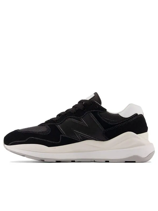 Кроссовки 57 40 New Balance — изображение 1 из 4, черный