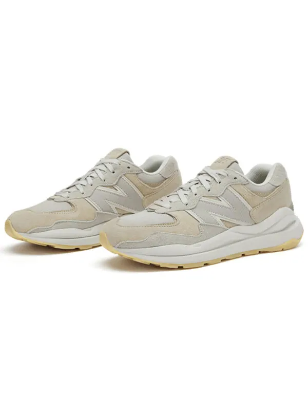 Кроссовки 57 40 серии низкие New Balance — изображение 2 из 4, серый/светлый кремовый