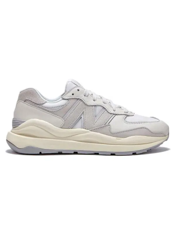 Кроссовки 57/40 'white pack' New Balance — изображение 2 из 4, белый/серый