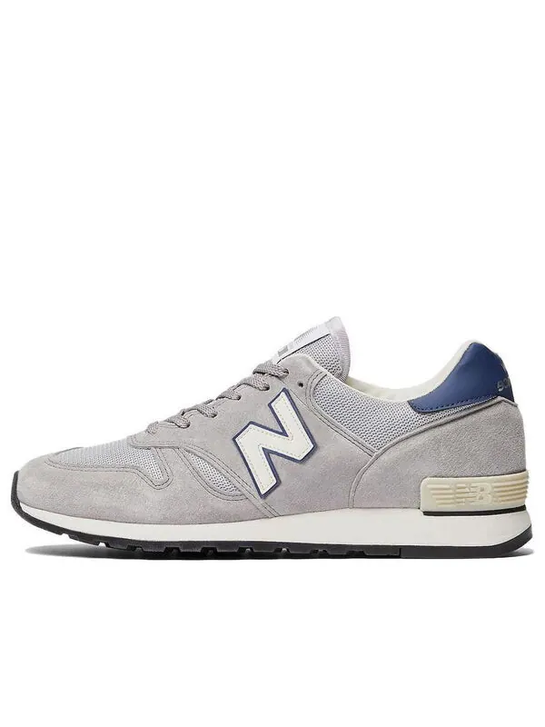 Кроссовки 670 сделано в Англии New Balance — изображение 1 из 4, серый