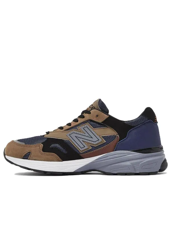 Кроссовки 920 New Balance — изображение 1 из 4, кремовый/черный/синий