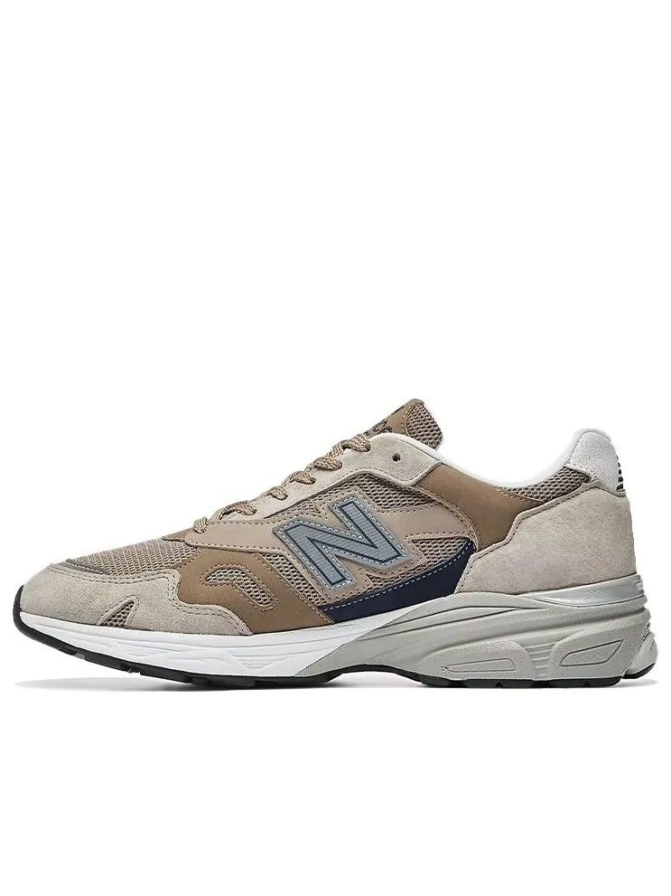Беговые кроссовки New Balance 920 Made in England 'Desert Pack - Beige' — изображение 1 из 4, коричневый