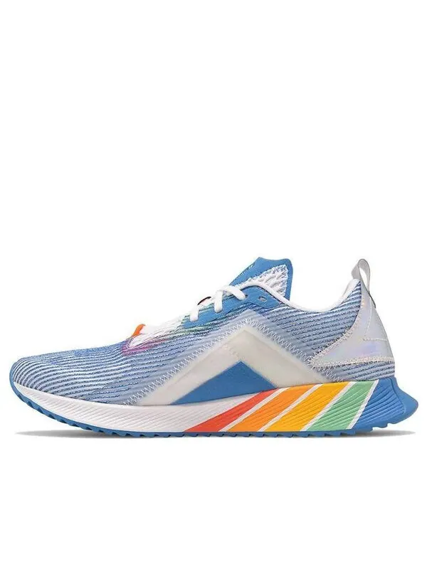 Кроссовки эхо топливных элементов New Balance — изображение 1 из 4, белый