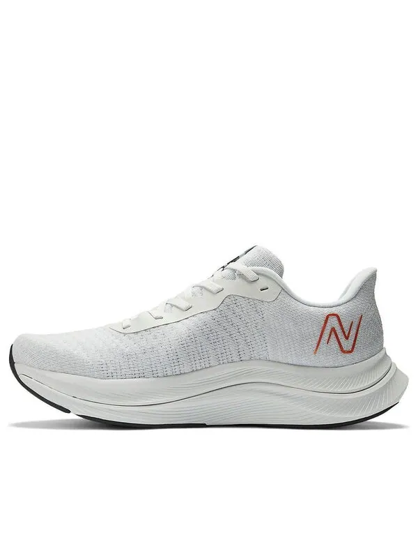 Кроссовки fuelcell propel v4 New Balance — изображение 1 из 4, серый//металлик