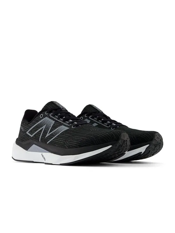 Кроссовки Fuelcell Propel v5 кроссовки New Balance — изображение 3 из 4, черный/белый