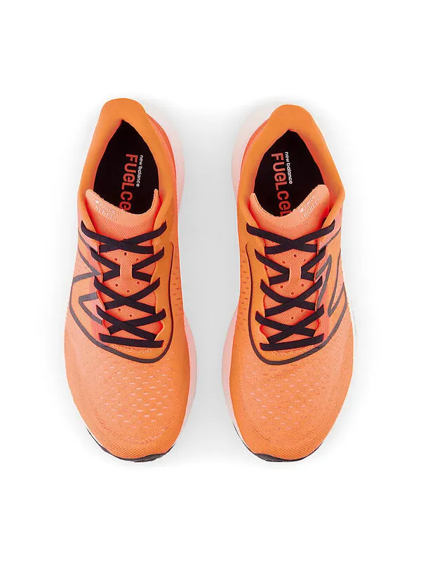 Кроссовки Fuelcell Rebel New Balance — изображение 3 из 4, оранжевый/черный