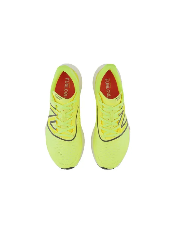 Кроссовки fuelcell rebel v3 'cosmic pineapple neon dragonfly' New Balance — изображение 4 из 4, фиолетовый