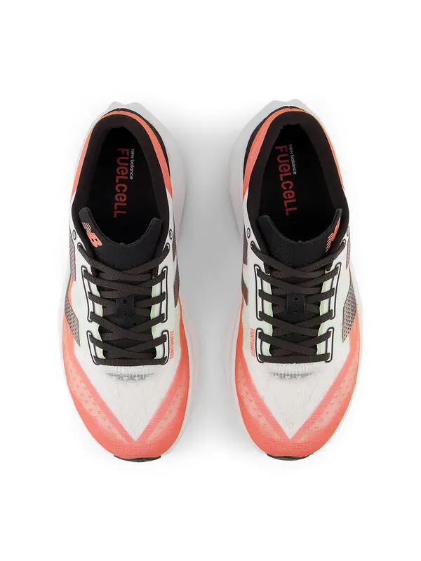 Кроссовки fuelcell rebel v4 'riswing pack' New Balance — изображение 3 из 4, красный/черный