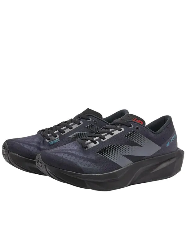 Кроссовки fuelcell rebel v4 'magnet black' New Balance — изображение 2 из 3, черный/красный