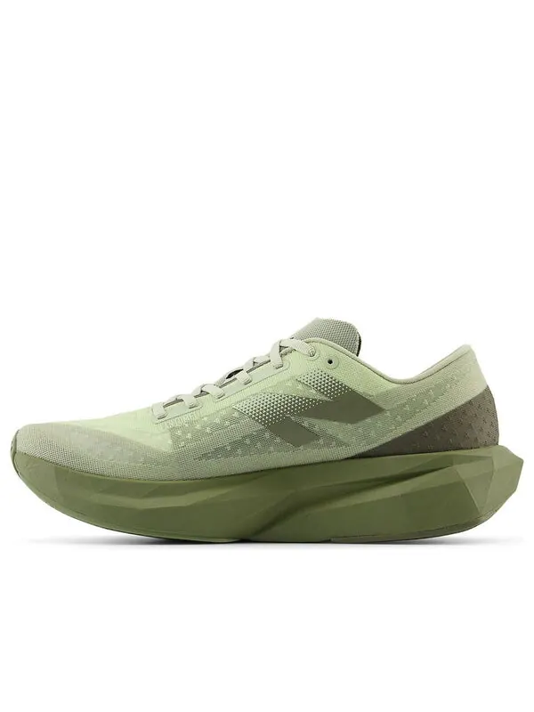 Кроссовки fuelcell rebel v4 New Balance — изображение 1 из 4, оливковый зеленый