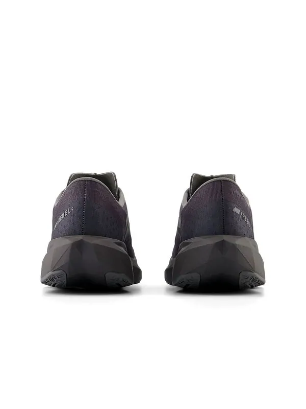 Кроссовки fuelcell rebel v4 'grey' New Balance — изображение 4 из 4, серый/черный