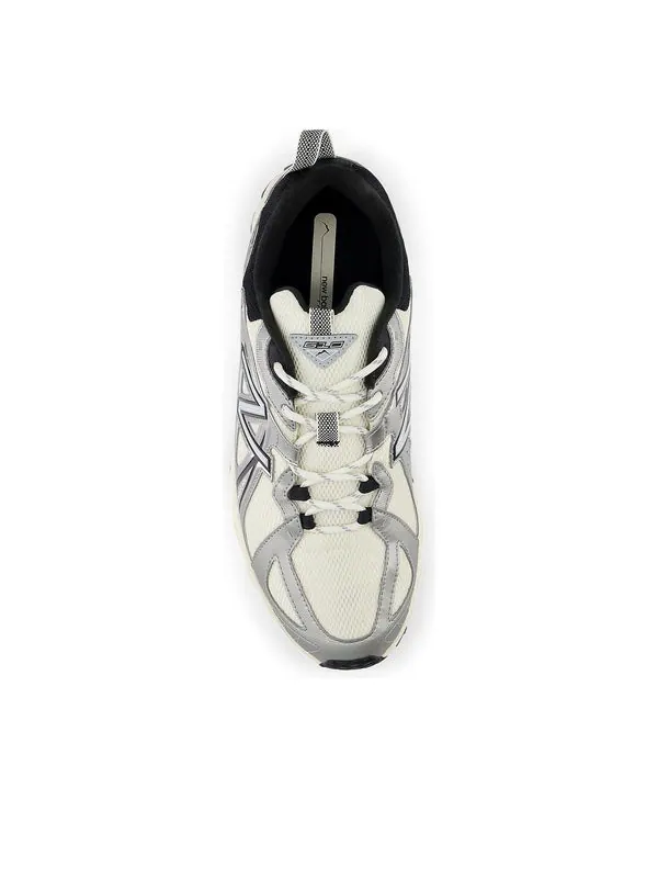 Кроссовки 610v1 New Balance — изображение 4 из 4, серебряный