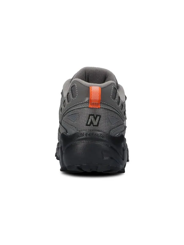 Кроссовки 703 New Balance — изображение 3 из 4, серый