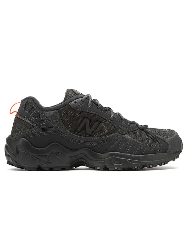 Кроссовки 703 New Balance — изображение 2 из 4, черный