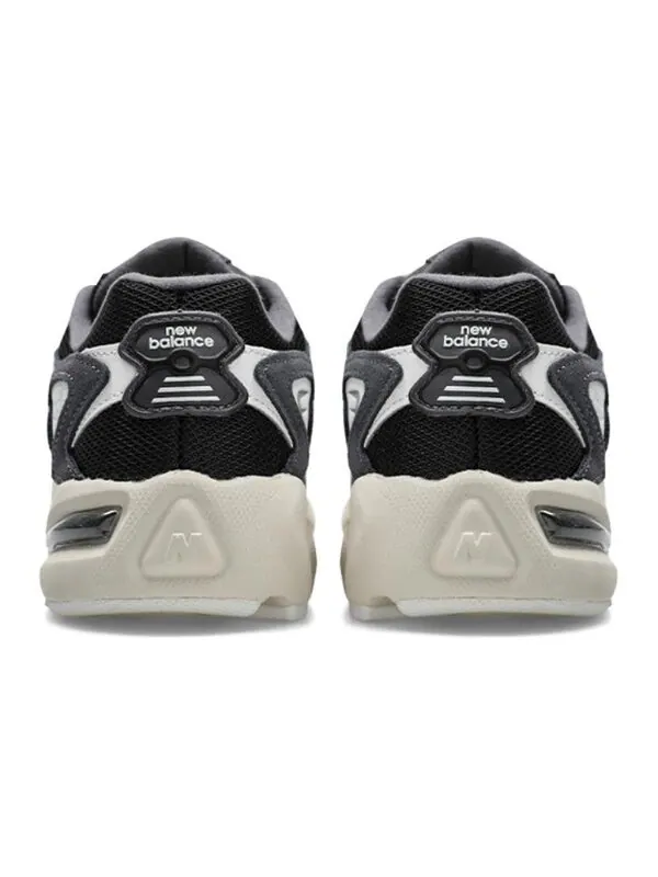 Кроссовки 725 New Balance — изображение 4 из 4, черный/белый/серебристый