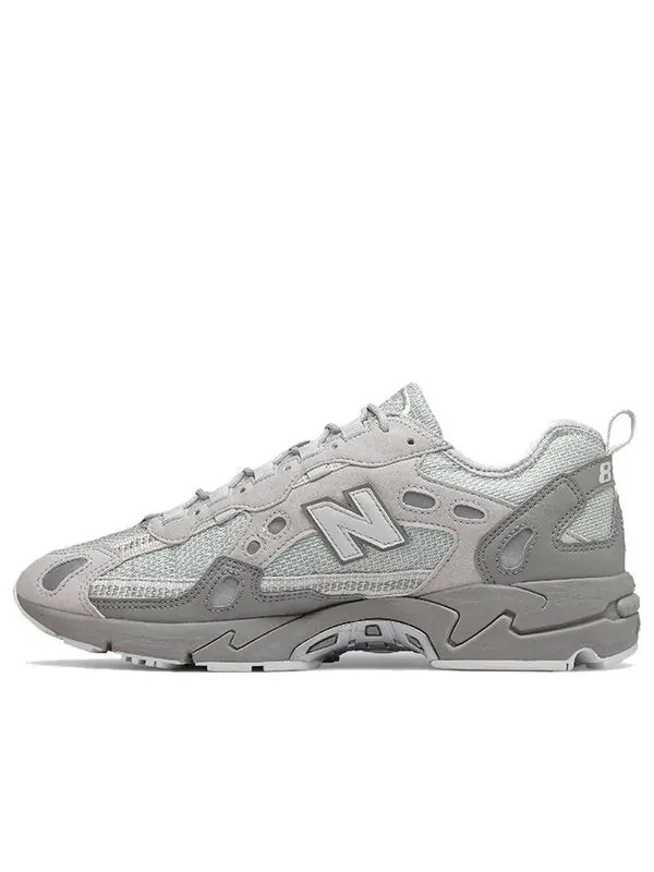 Кроссовки 827 New Balance — изображение 1 из 4, серый