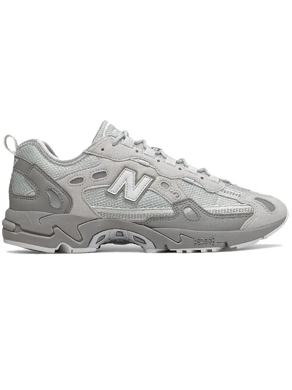 Кроссовки 827 New Balance — изображение 2 из 4, серый
