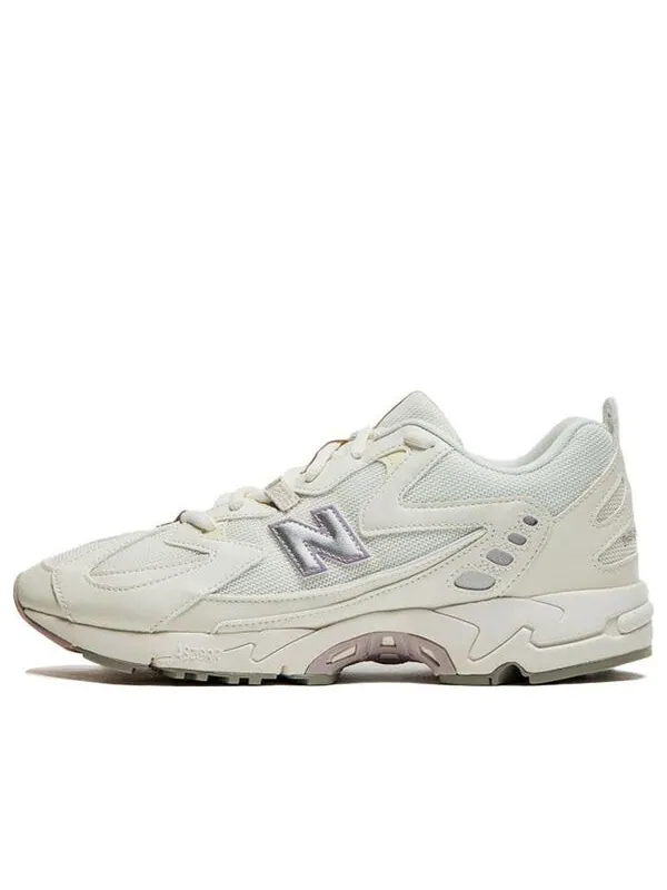 Кроссовки 828 New Balance — изображение 1 из 4, белый