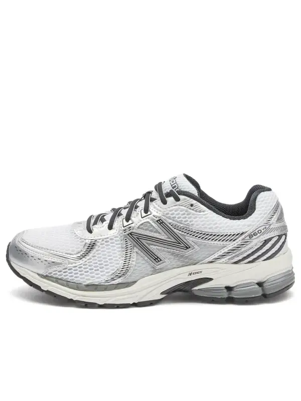 Кроссовки 860v2 New Balance — изображение 1 из 4, белый