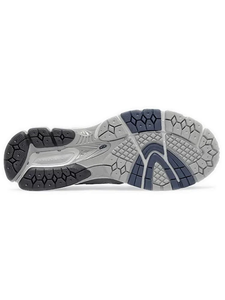 Беговые кроссовки New Balance Ml860 D Rain Cloud With Summer Fog — изображение 4 из 4, серый
