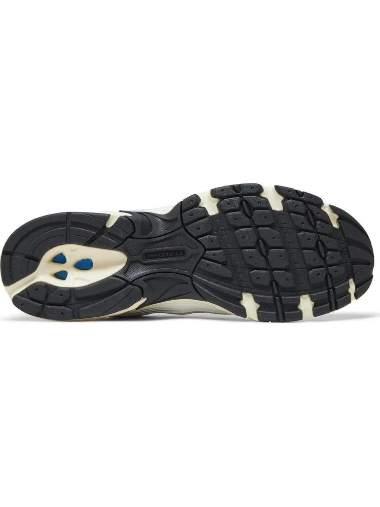 Кроссовки New Balance 530 — изображение 4 из 4, белый