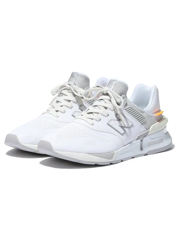Безумие кроссовок x 997s New Balance — изображение 2 из 4, белый