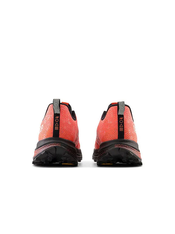Кроссовки fuelcell supercomp trail New Balance — изображение 4 из 4, неоновый черный