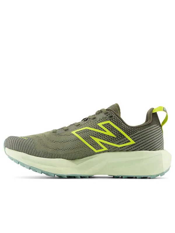Кроссовки Fuelcell Venym кроссовки New Balance — изображение 1 из 4, зеленый/белый