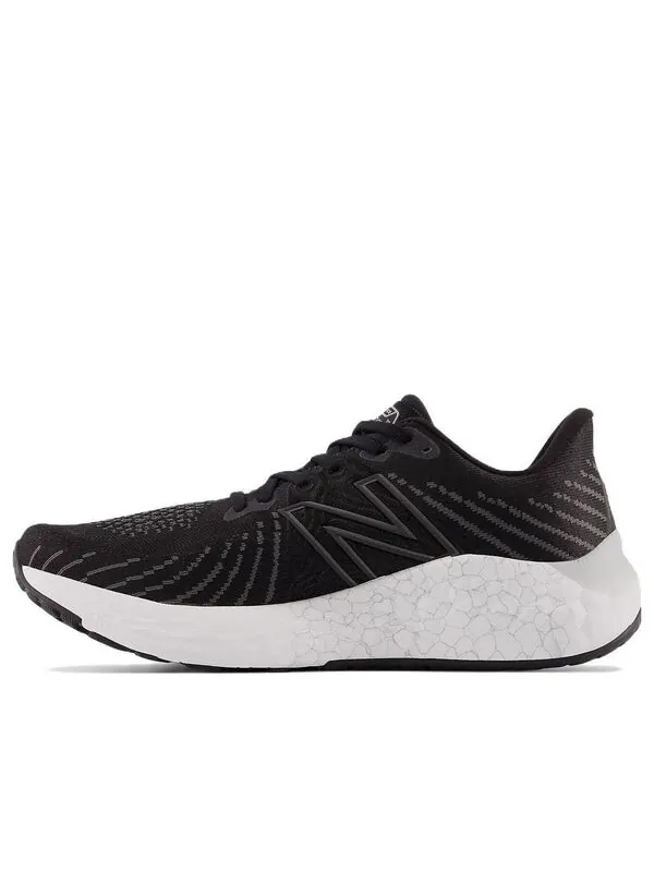 Кроссовки свежая пена x vongo v5 New Balance — изображение 1 из 4, черный/серый/белый