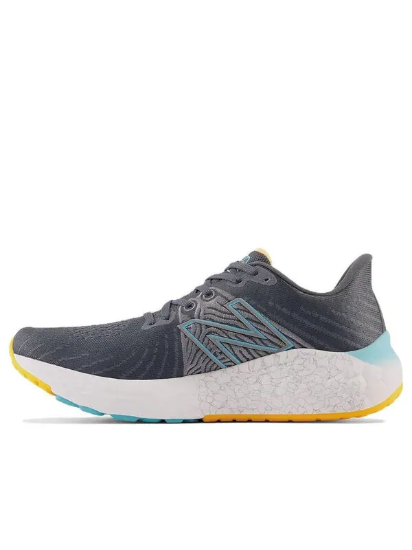 Кроссовки свежая пена x vongo v5 New Balance — изображение 1 из 4, серый/желтый/синий