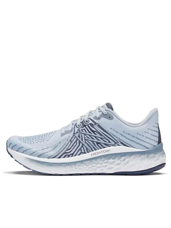 Кроссовки свежая пена x vongo v5 New Balance — изображение 1 из 4, белый/черный