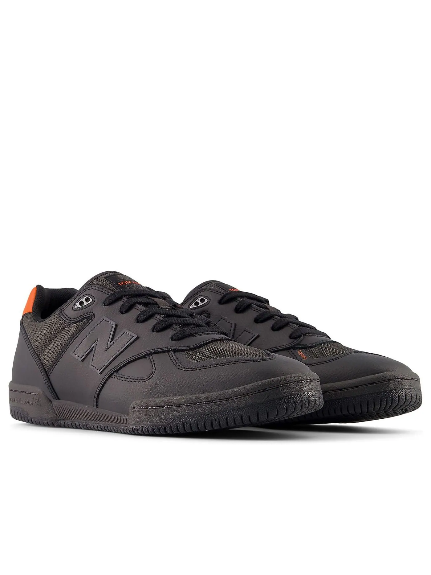 Кроссовки New Balance x Tom Knox 600 'Black Orange' — изображение 2 из 5, черный