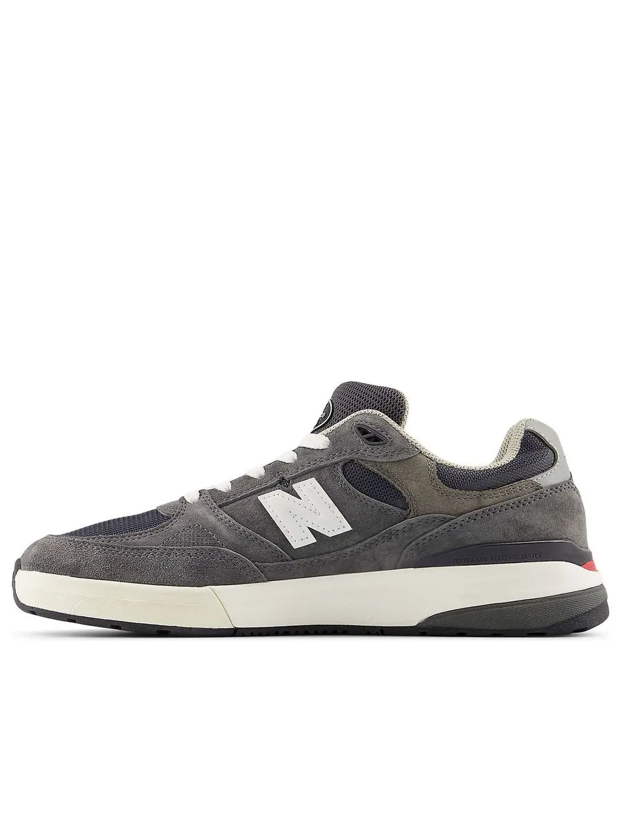 Кроссовки New Balance Numeric 933 'Andrew Reynolds Grey' — изображение 1 из 6, серый