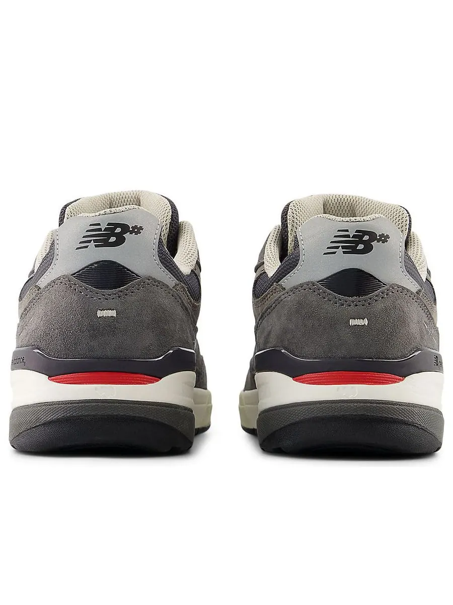 Кроссовки New Balance Numeric 933 'Andrew Reynolds Grey' — изображение 5 из 6, серый