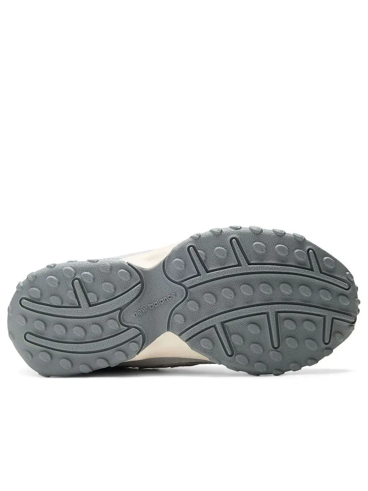 Детские кроссовки с шнуровкой New Balance 204L — изображение 5 из 6, серый