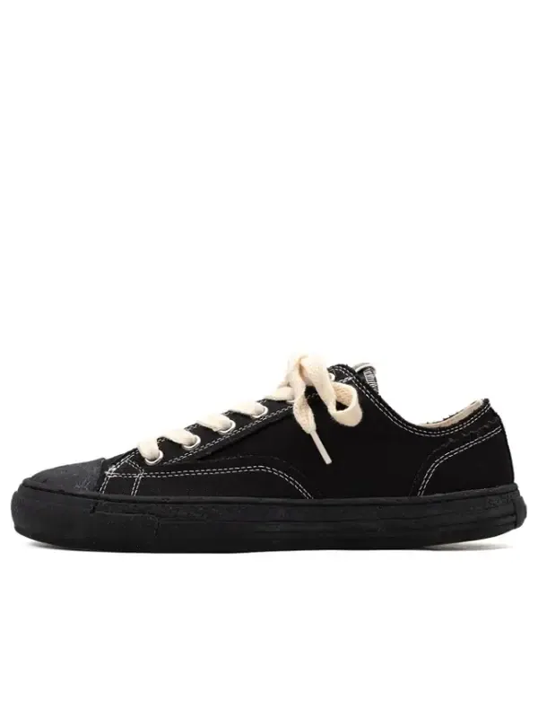 Кроссовки past sole 6 - hole canvas low-top sneaker Maison Mihara Yasuhiro — изображение 1 из 2, черный