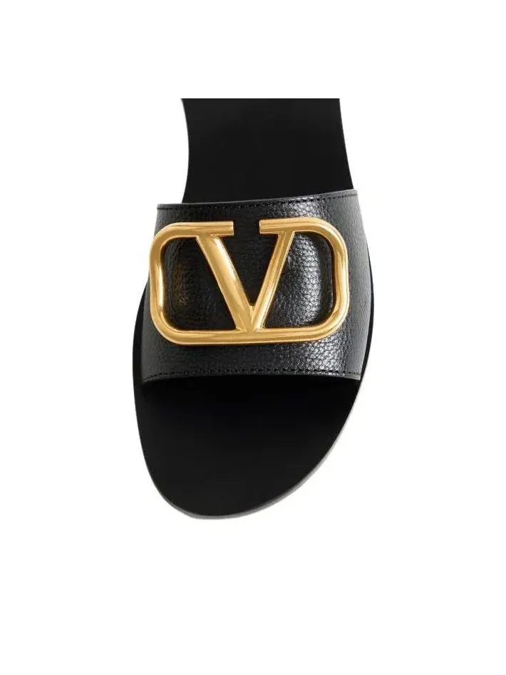 Сандалии Valentino SS24 из телячьей кожи с узором Vlogo Signature, 'Черные' S0M21HWS0NO — изображение 6 из 7, черный
