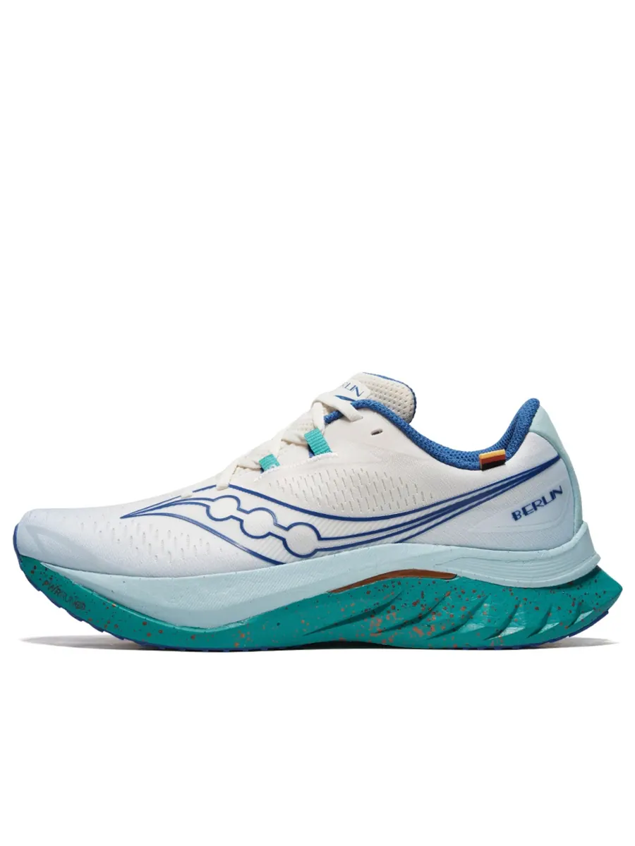 Кроссовки Saucony Berlin Endorphin Speed 4 'Sky' — изображение 1 из 4, бежевый