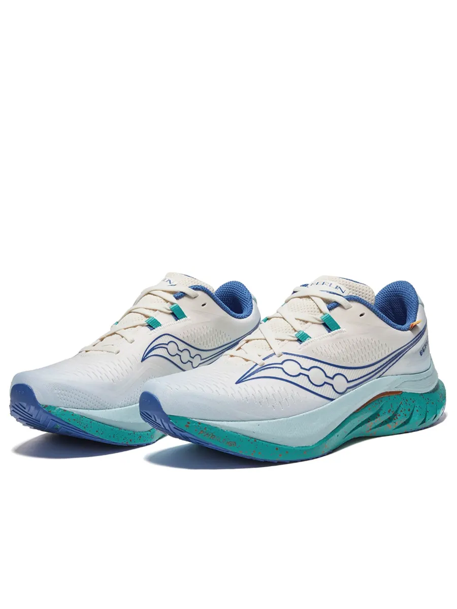 Кроссовки Saucony Berlin Endorphin Speed 4 'Sky' — изображение 3 из 4, бежевый